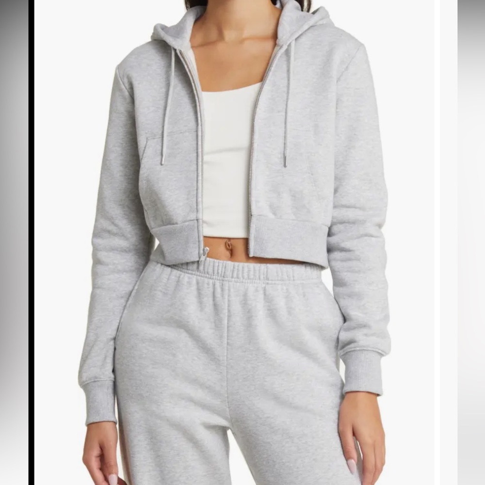 Cropped gray zip up hoodie